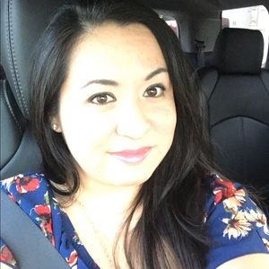 Meet your Posher, Andrea